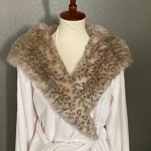 Pottery Barn Dune Leopard Faux Fir Cozy Hooded Robe